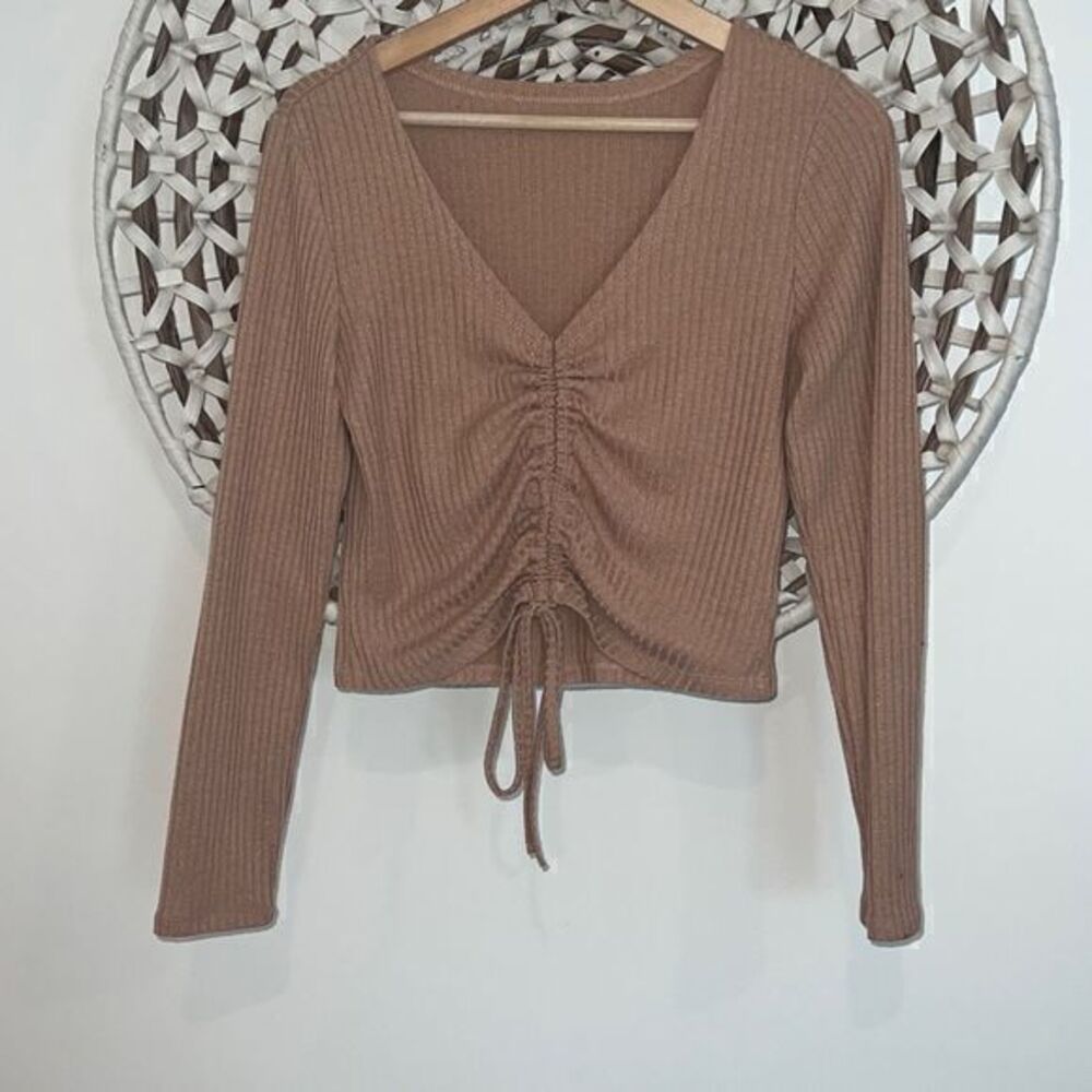 Shein tan tied front long sleeve Vneck size 
Medium